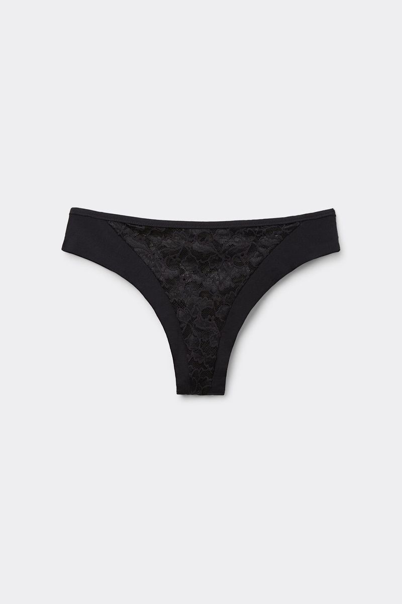 SBD2549_019_10-CUECAS-BRASILEIRAS-RENDA-DELICATE-PIECES