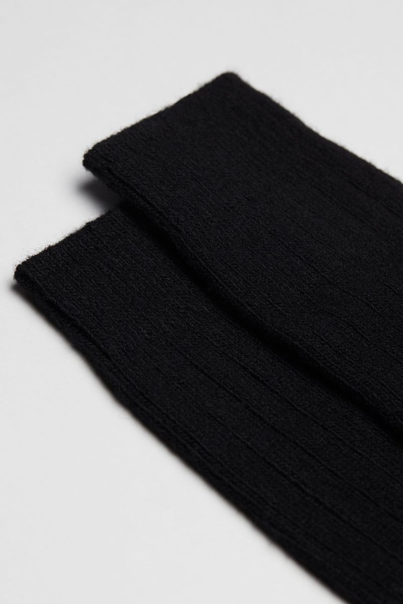 UC0024_019_8-MEIAS-CURTAS-CANELADA-COM-LA-E-CASHMERE
