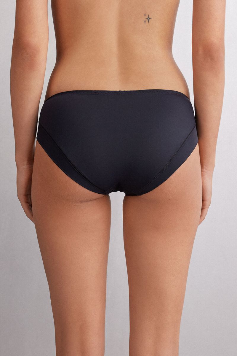 SID2556_019_2-CUECAS-HYPNOTIC-DETAILS