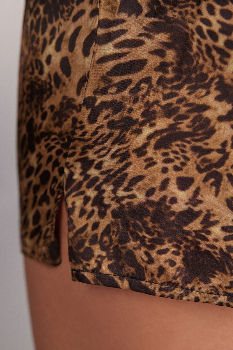 PDC2561_847J_6-CALCOES-EM-CETIM-DE-VISCOSE-COM-ESTAMPADO-ANIMAL-ALWAYS-GLAMOROUS