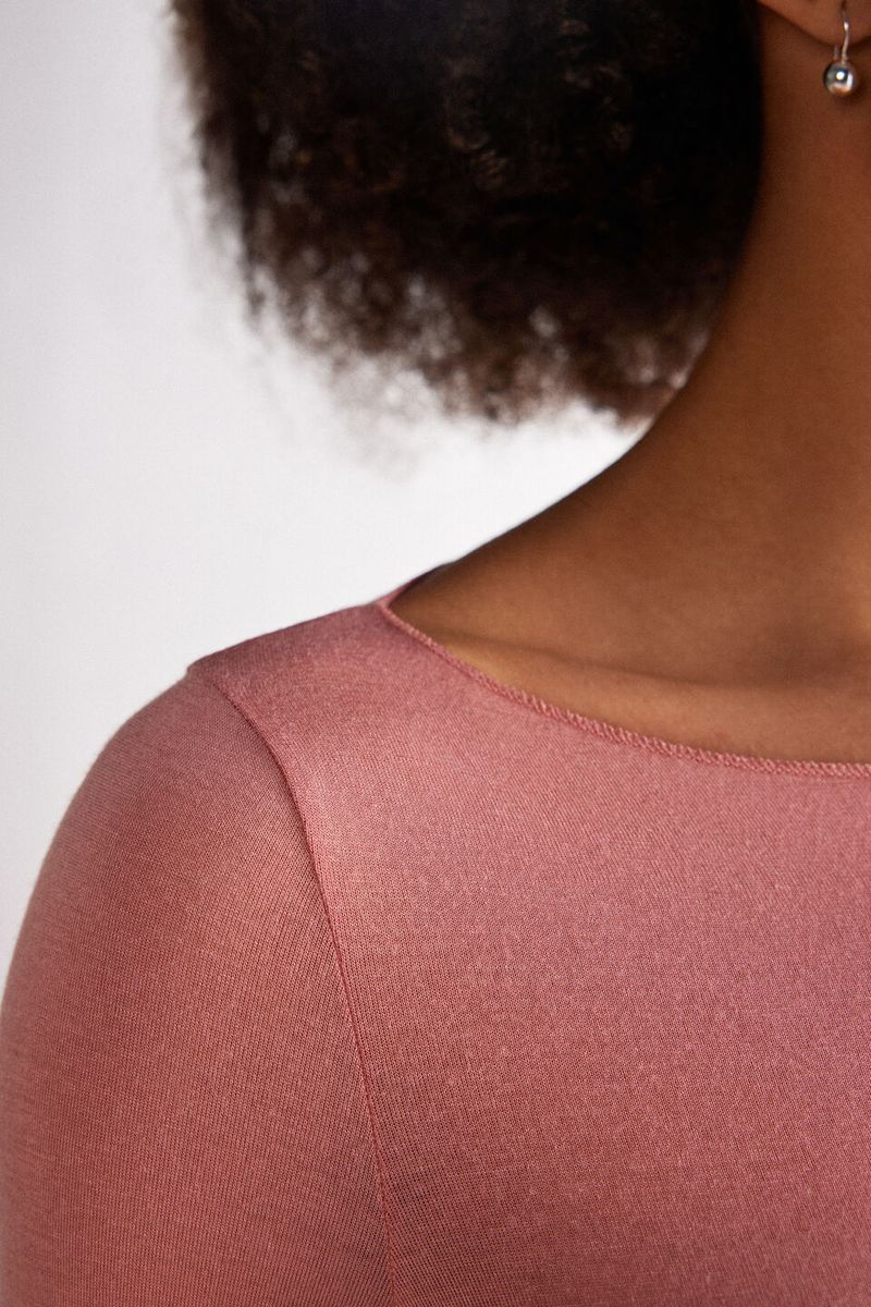 CLD28B_849J_6-CAMISOLA-DE-CAXEMIRA-E-MODAL-COM-GOLA-A-BARCO