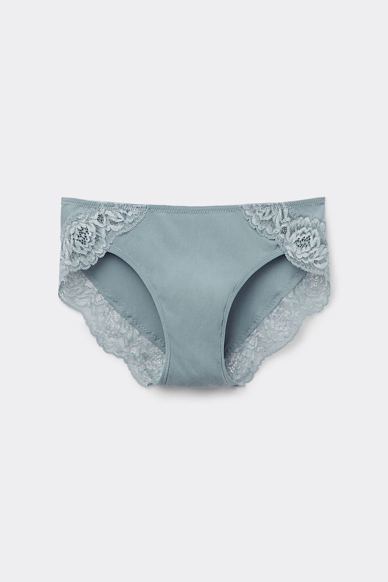 SID2567_850J_10-CUECAS-EMBRACE-SIMPLICITY