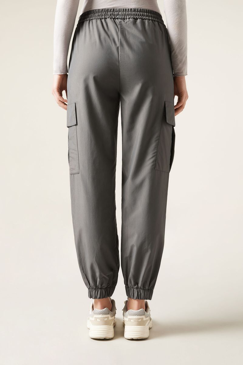 MODP1260_074F_2-JOGGER-CARGO