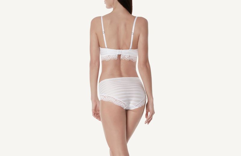 RSD1287_001_4-SOUTIEN-TRIANGULAR-COTTON-STRIPES