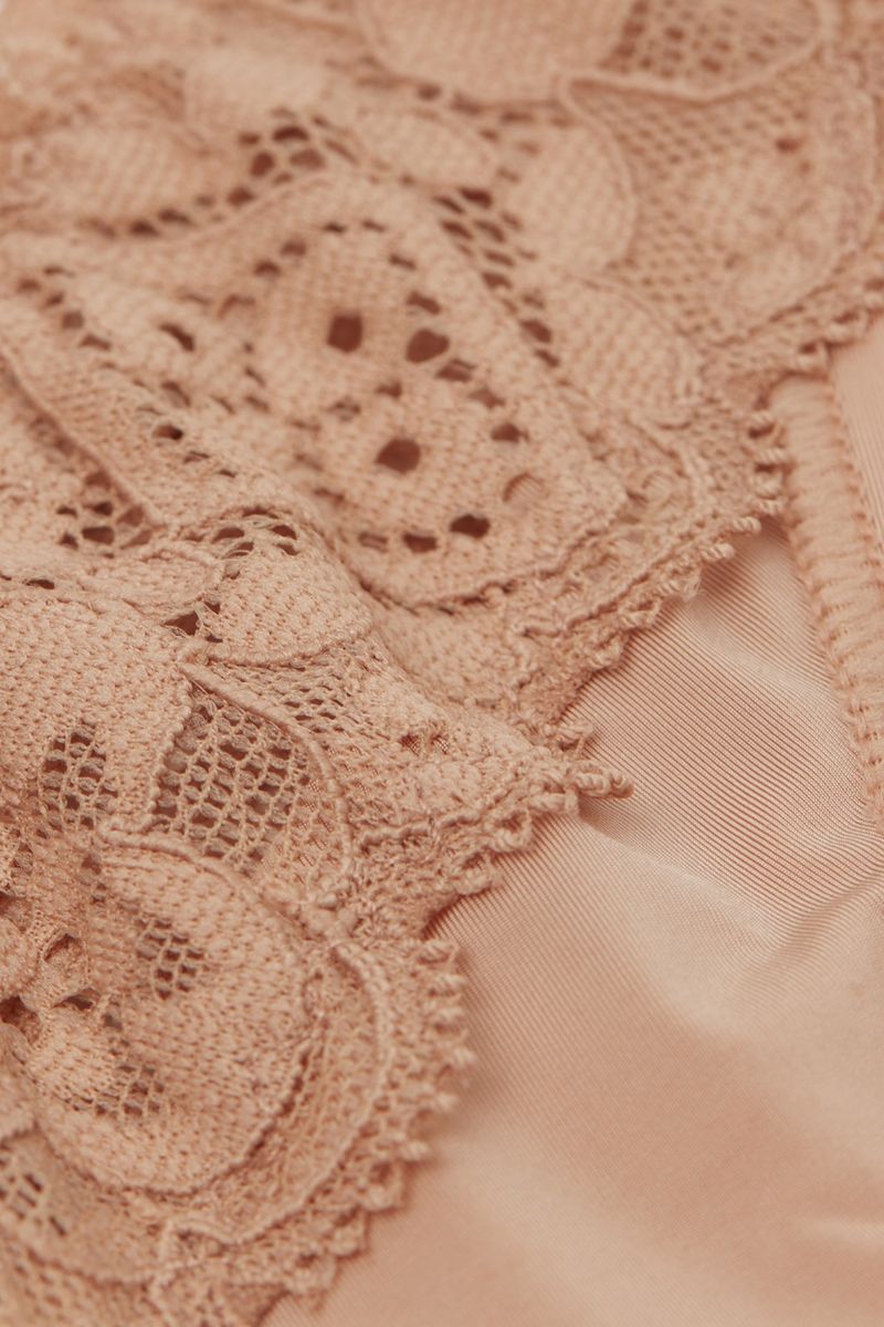 SB97O2_044_V2_8-CALCINHA-BRASILEIRA-EM-RENDA-E-MICROFIBRA