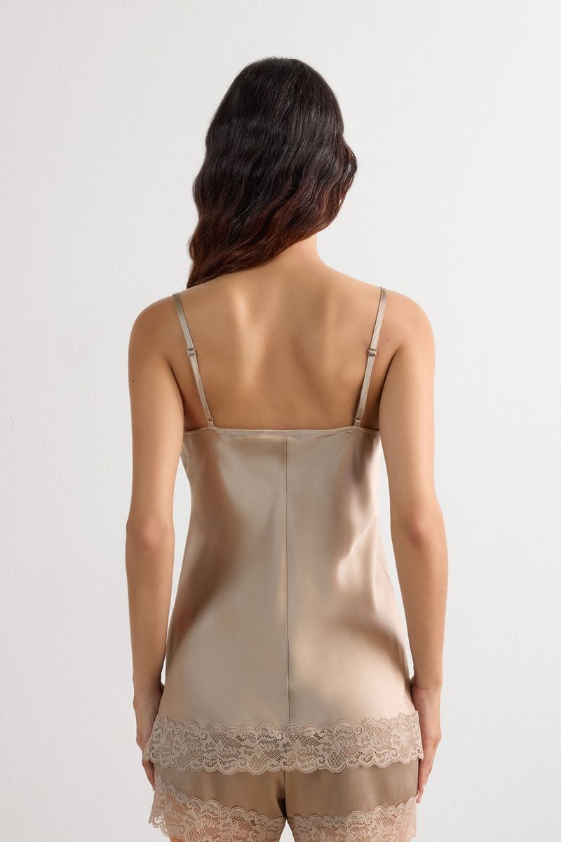 LTD71S_651I_2-REGATA-EM-SEDA-E-RENDA