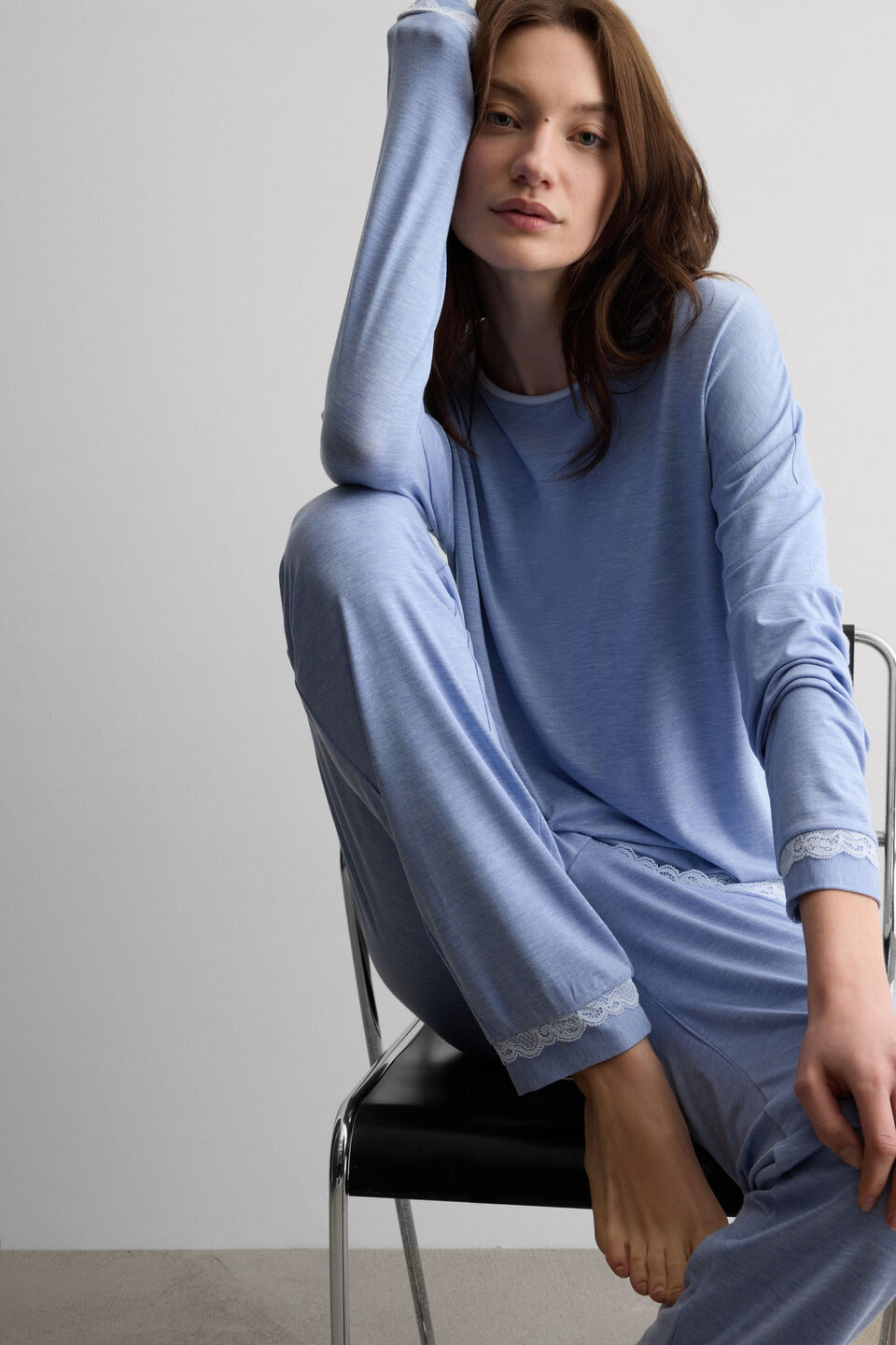 PLD700C_069K_1-PIJAMA-COMPRIDO-EM-MODAL-COM-RENDA