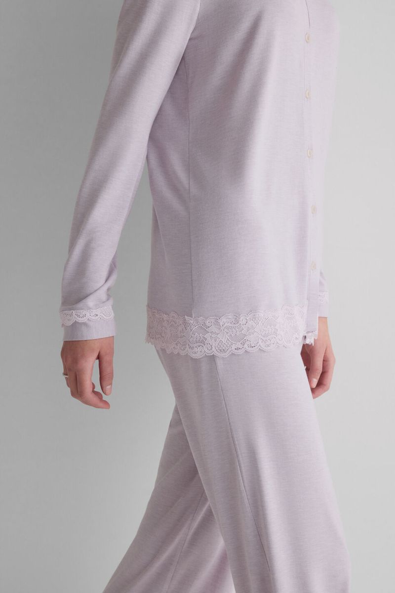 PLD700A_068K_6-PIJAMA-COMPRIDO-ABERTO-A-FRENTE-EM-MODAL-COM-RENDA