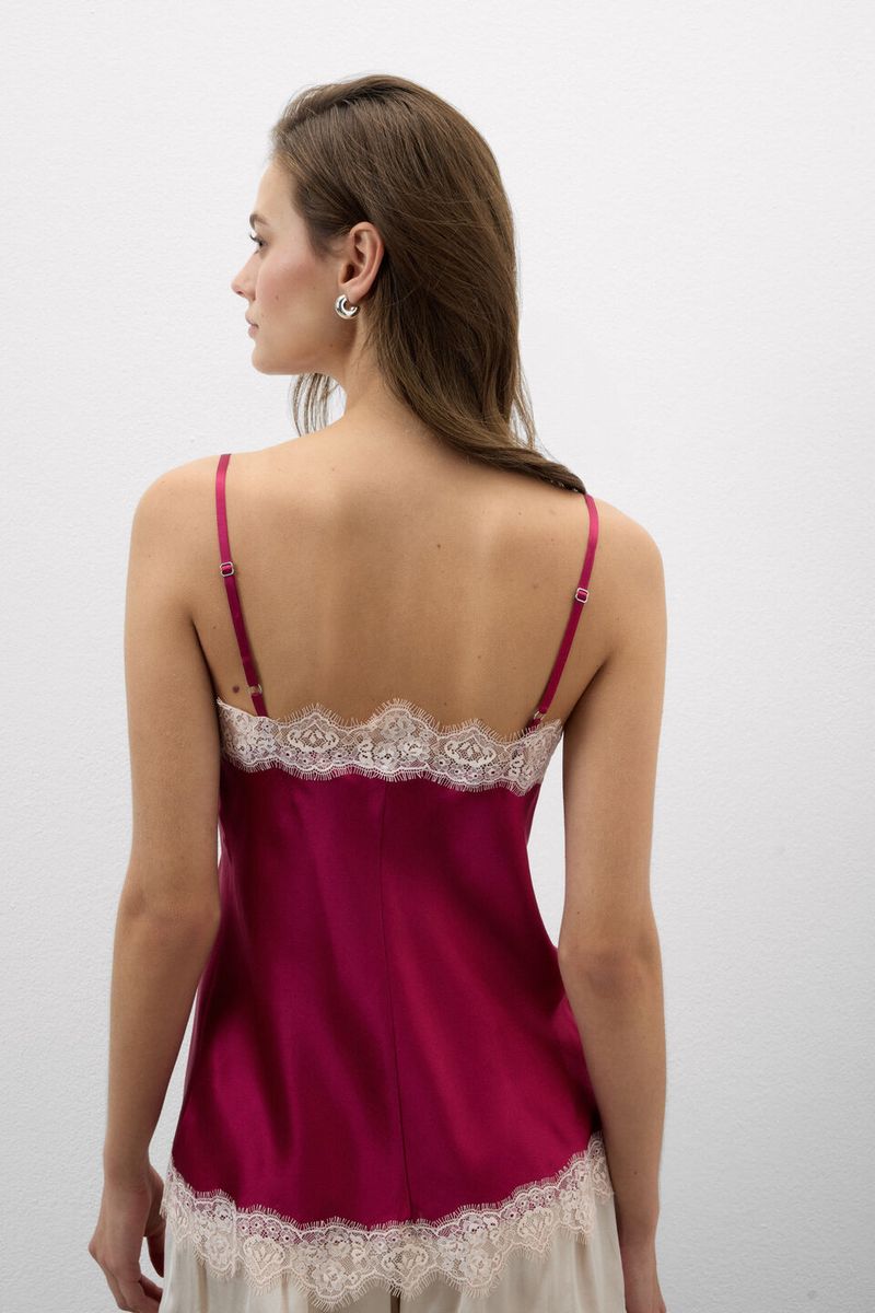 LT162P_110K_2-TOP-EM-SEDA-COM-RENDA-CONTRASTANTE