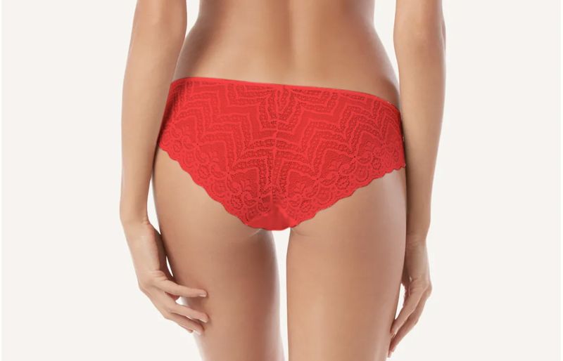 SI89P1_7857_2-CUECA-EM-RENDA-DE-CINTURA-DESCIDA